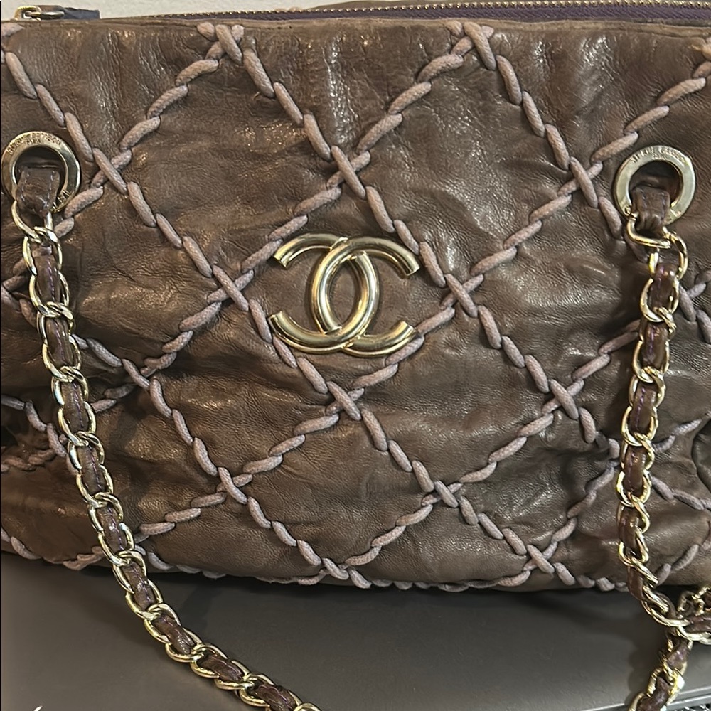 Chanel Brown Quilted Shoulder Bag with Iconic Gold Chain